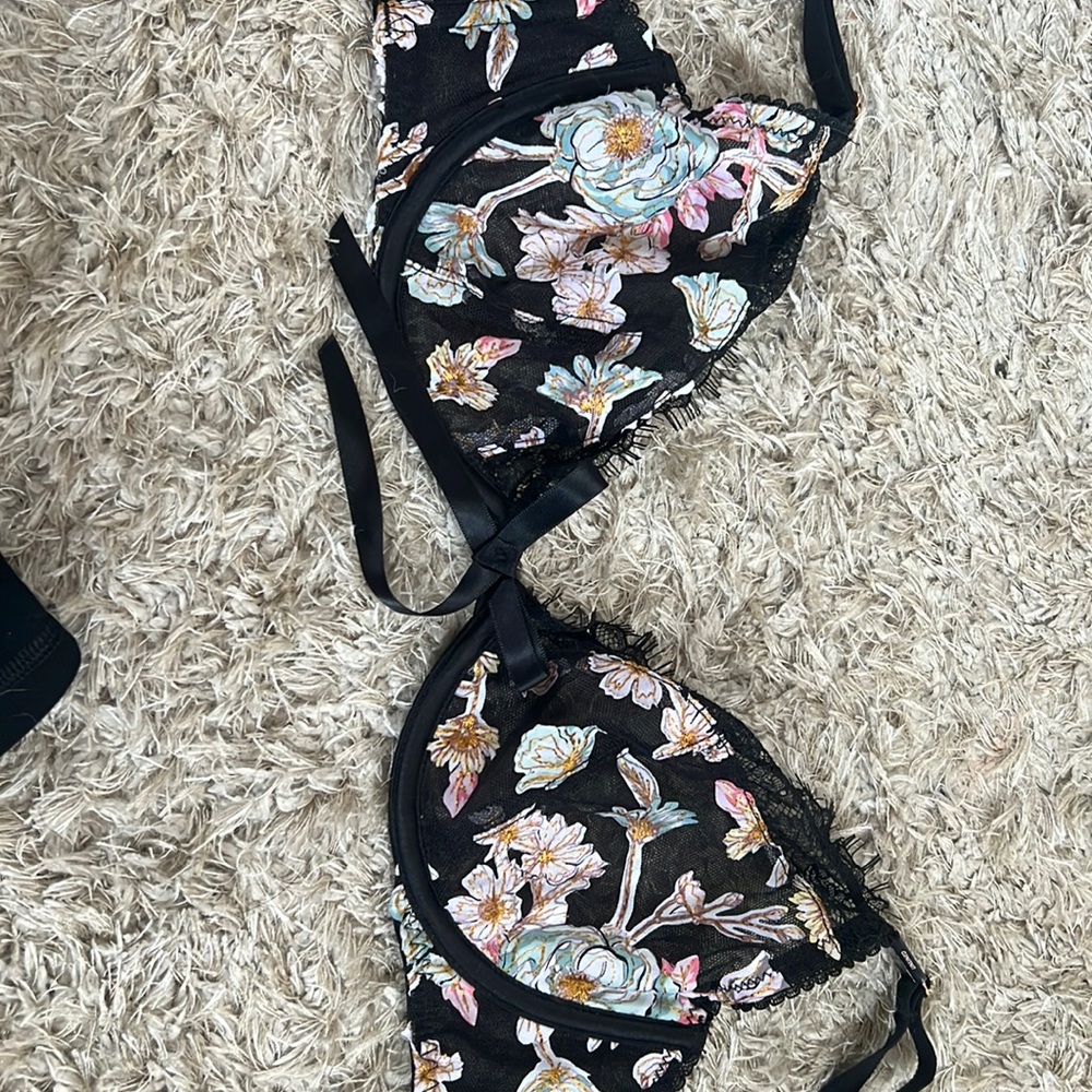 Victoria’s Secret new with tags